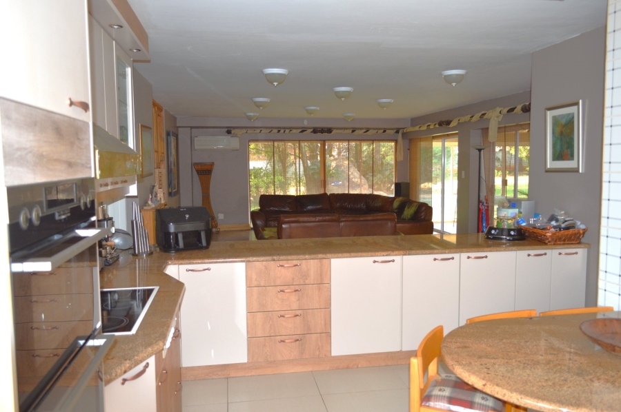 4 Bedroom Property for Sale in Wilkoppies North West